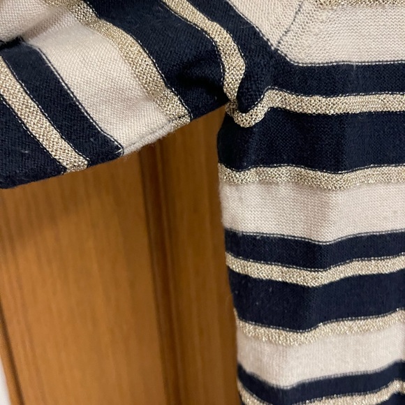 Banana Republic 3/4 in sleeve shirt - Picture 5 of 6